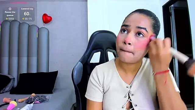 Snapshot of Shirleytaylor- chatting on March 17, 11:35 am Shirleytaylor- online show from March 17, 11:35 am