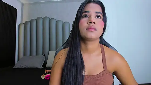 Snapshot of Shirleytaylor- chatting on March 30, 11:11 am Shirleytaylor- online show from March 30, 11:11 am