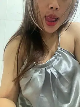 Emxinhka1 online show from March 22, 11:41 pm