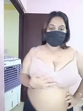 Aliya Hott online show from May 18, 3:24 am