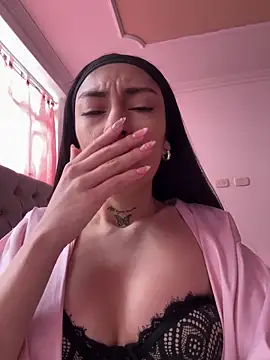 Bonny Eva online show from May 12, 5:32 pm