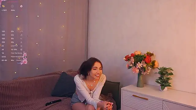 CarlaSpiva online show from February 15, 8:05 pm