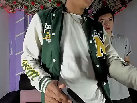 Snapshot of Ramonhot2006 chatting on February 1, 1:15 am Ramonhot2006 online show from February 1, 1:15 am