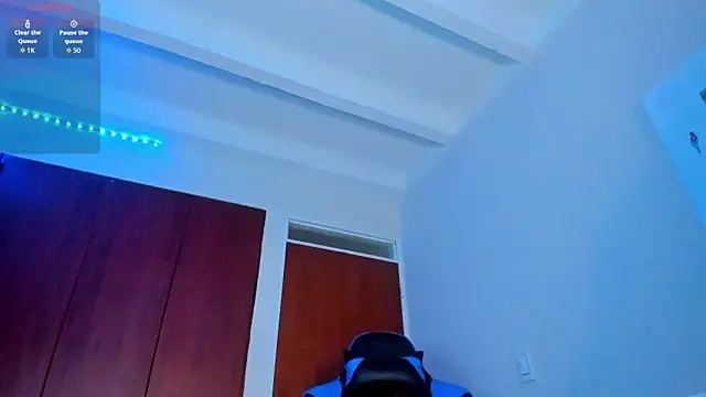 Snapshot of Salolatina chatting on March 27, 10:31 pm Salolatina online show from March 27, 10:31 pm