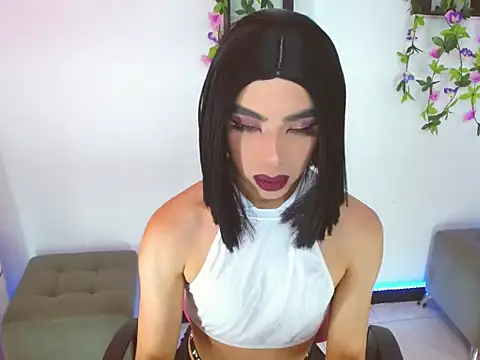 ZoeSchmmit online show from February 7, 7:50 pm