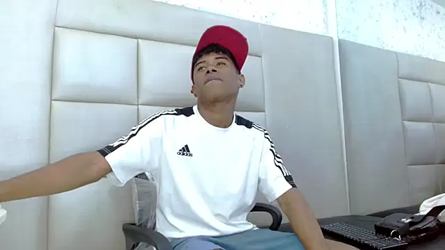 TonnyMarck online show from February 24, 3:15 am