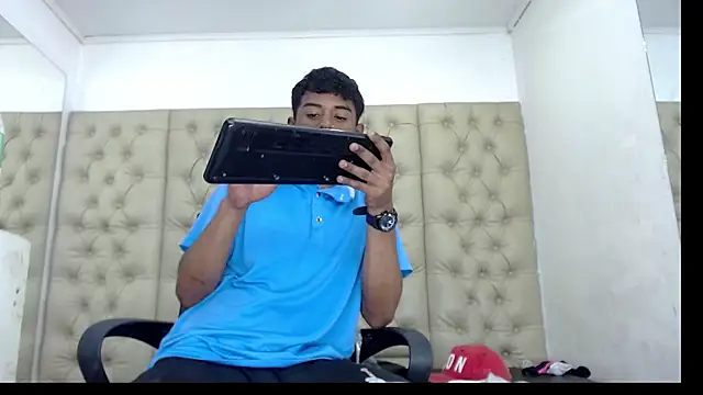 TonnyMarck online show from March 6, 2:30 am