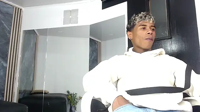 TonnyMarck online show from March 18, 2:47 am