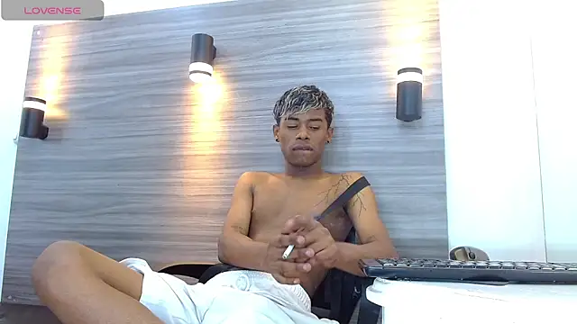 TonnyMarck online show from March 25, 3:12 am