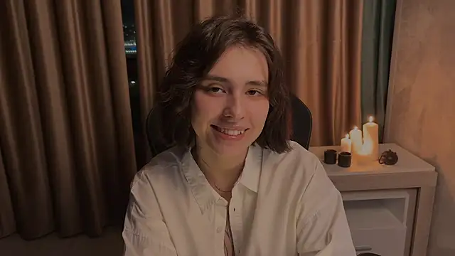 Snapshot of fullofluv chatting on April 1, 2:58 pm fullofluv online show from April 1, 2:58 pm