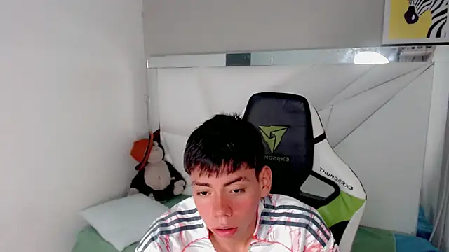 Liarr  online show from February 18, 8:16 pm