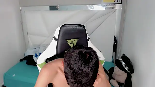 Liarr  online show from February 28, 8:10 pm