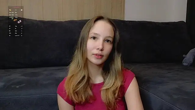 Snapshot of y0ur_sunshinee chatting on April 3, 7:45 pm y0ur sunshinee online show from April 3, 7:45 pm