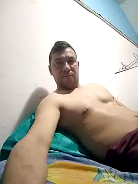 Snapshot of Miki01881 chatting on February 3, 12:20 am Miki01881 online show from February 3, 12:20 am