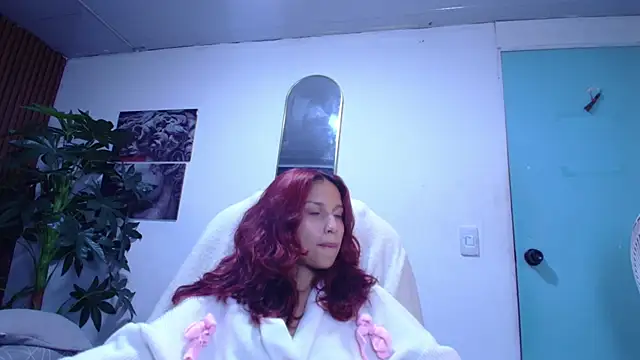 saphire  online show from February 12, 10:21 am