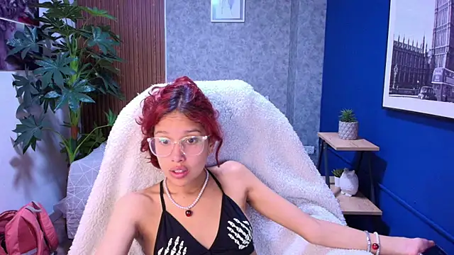 saphire  online show from February 20, 12:05 pm