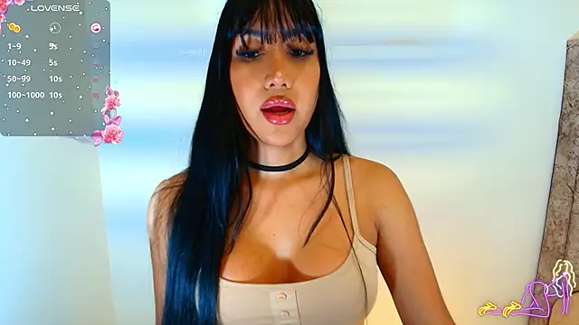 Snapshot of sexysaradoll_x chatting on March 11, 9:54 pm sexysaradoll x online show from March 11, 9:54 pm