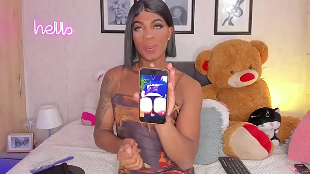 Snapshot of Tayssa_Maravillh chatting on June 15, 9:28 pm Tayssa Maravillh online show from June 15, 9:28 pm