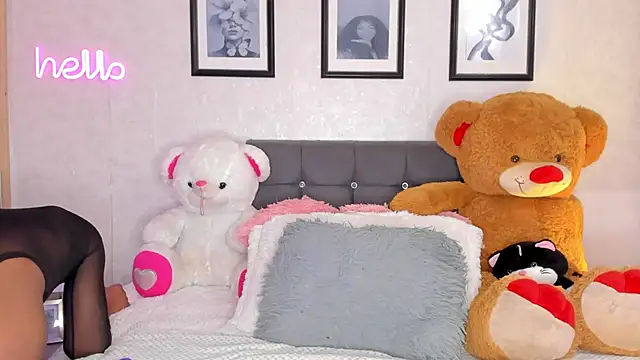 Snapshot of Tayssa_Maravillh chatting on July 2, 1:38 am Tayssa Maravillh online show from July 2, 1:38 am