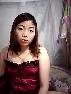 Ella-aa online show from May 18, 9:09 pm