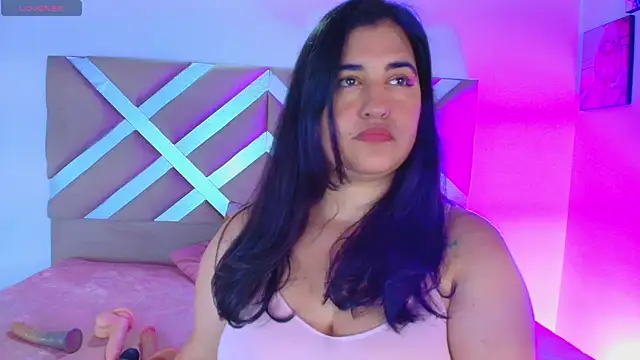dani vemom online show from May 17, 1:18 pm