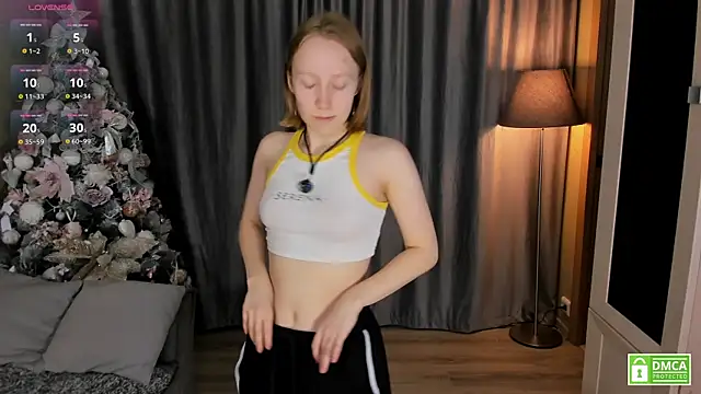 Cutie Ellis online show from May 13, 6:49 pm