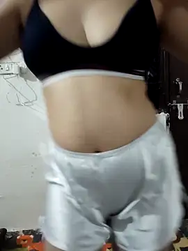 simmi jaan17 online show from February 6, 3:59 pm