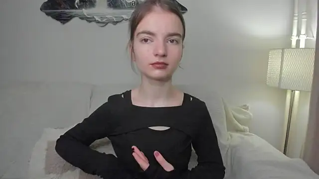 Snapshot of Yala_11 chatting on March 5, 4:30 am Yala 11 online show from March 5, 4:30 am