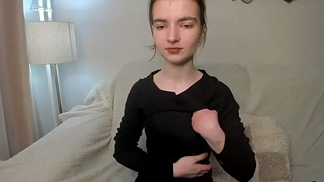 Snapshot of Yala_11 chatting on March 9, 6:28 am Yala 11 online show from March 9, 6:28 am