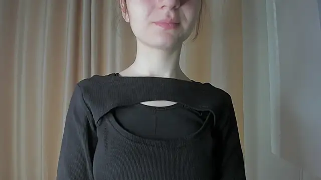 Snapshot of Yala_11 chatting on April 4, 5:38 am Yala 11 online show from April 4, 5:38 am