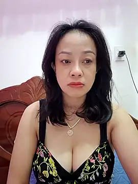 Baby-bigboobs2026 online show from May 4, 8:38 pm
