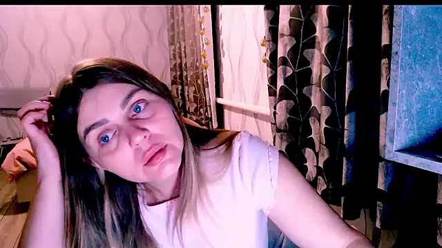 Snapshot of MagicKatarina_ chatting on March 1, 7:05 pm MagicKatarina online show from March 1, 7:05 pm