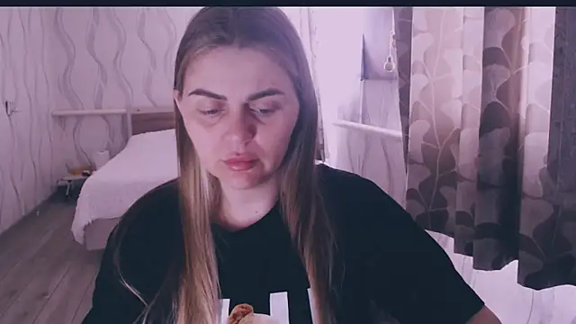 Snapshot of MagicKatarina_ chatting on March 21, 8:30 am MagicKatarina online show from March 21, 8:30 am