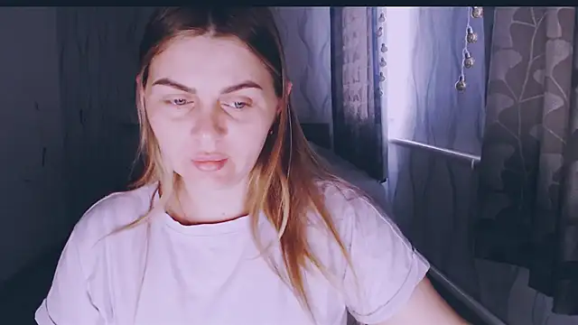 Snapshot of MagicKatarina_ chatting on March 27, 5:24 am MagicKatarina online show from March 27, 5:24 am