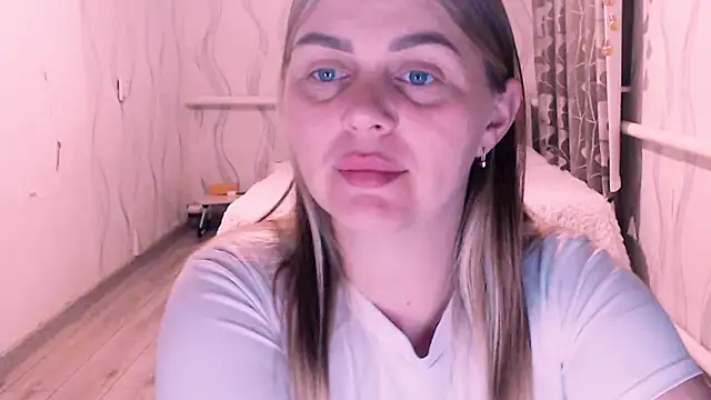 Snapshot of MagicKatarina_ chatting on March 29, 6:52 pm MagicKatarina online show from March 29, 6:52 pm