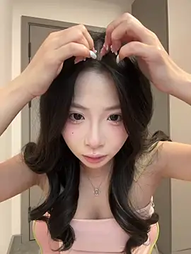 liubaobao666 online show from May 9, 7:46 am