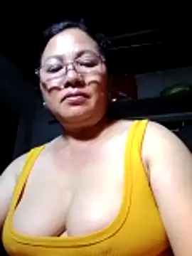 Snapshot of Cold-girlr12 chatting on June 22, 6:05 pm Cold-girlr12 online show from June 22, 6:05 pm