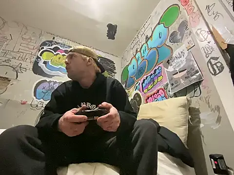 gothboiplzty online show from April 20, 9:45 am