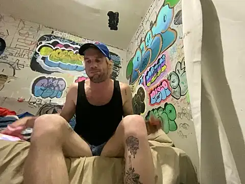 Snapshot of gothboiplzty chatting on June 18, 7:52 am gothboiplzty online show from June 18, 7:52 am