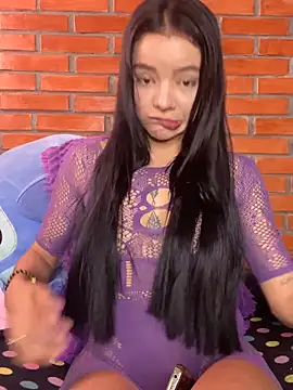 agathamarrshall  online show from March 29, 3:45 pm