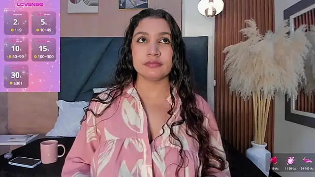 Snapshot of Victoria_Rosee chatting on April 1, 12:50 pm Victoria Rosee online show from April 1, 12:50 pm