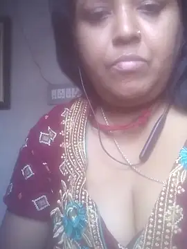 Snapshot of masoom_neha chatting on February 6, 8:51 am masoom neha online show from February 6, 8:51 am