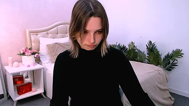 meowseduce online show from February 7, 8:45 pm