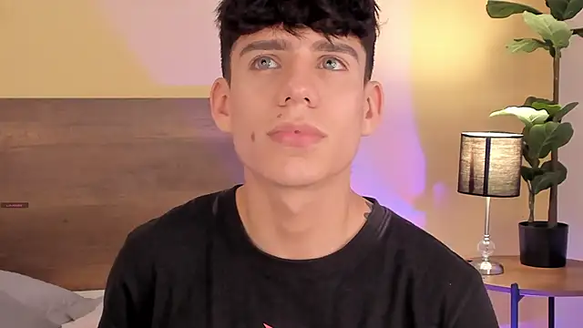 Angel eros  online show from February 1, 8:29 pm