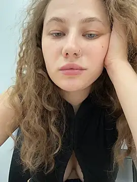 Snapshot of AsynaYuuki chatting on March 24, 6:02 pm AsynaYuuki online show from March 24, 6:02 pm