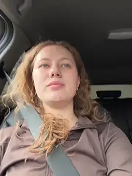 Snapshot of AsynaYuuki chatting on April 1, 10:38 am AsynaYuuki online show from April 1, 10:38 am