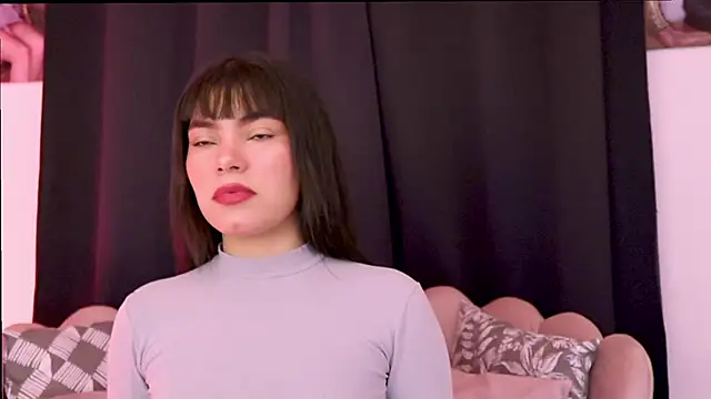 dakotacollins  online show from February 16, 10:39 pm