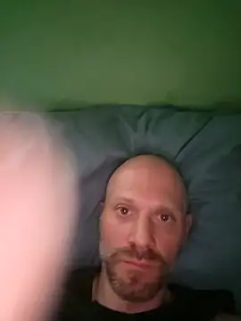 Snapshot of Polskapsyc chatting on February 13, 3:52 pm Polskapsyc online show from February 13, 3:52 pm