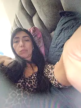 Mia Davis   online show from March 1, 12:34 am