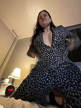 Snapshot of JulietteLatte chatting on February 2, 1:37 am JulietteLatte online show from February 2, 1:37 am